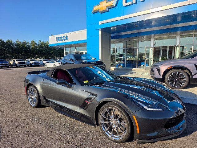 Used 2019 Gray Chevrolet Grand Sport image 2
