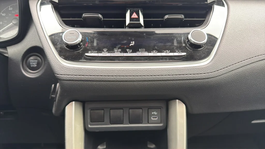 Used 2024 Pearl Toyota LE image 19