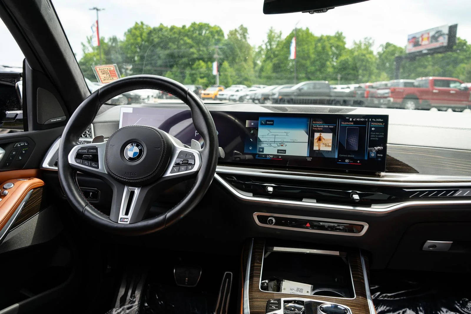 Used 2023 Gray BMW M60i image 39