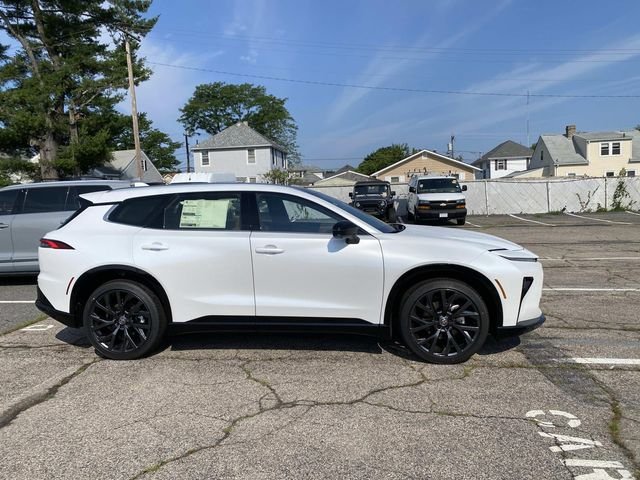 New 2026 Oxygen White Toyota Limited image 2