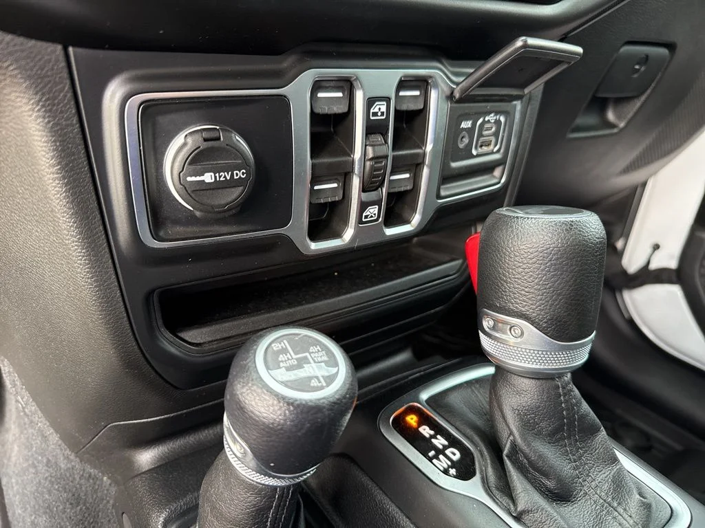 Used 2022 White Jeep Unlimited Willys image 37