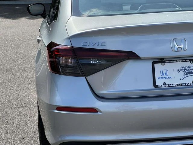 Certified Used 2025 Solar Silver Metallic Honda Sport image 14