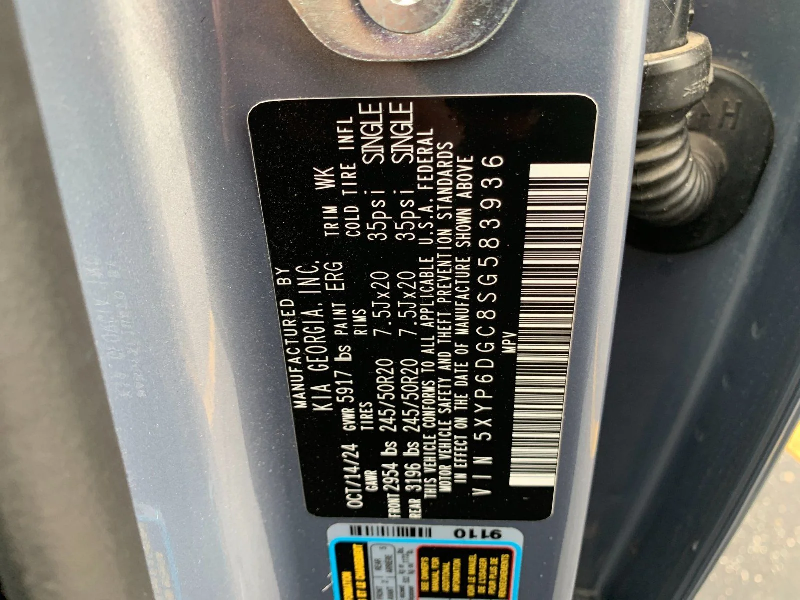 Used 2025 Silver Kia S image 35