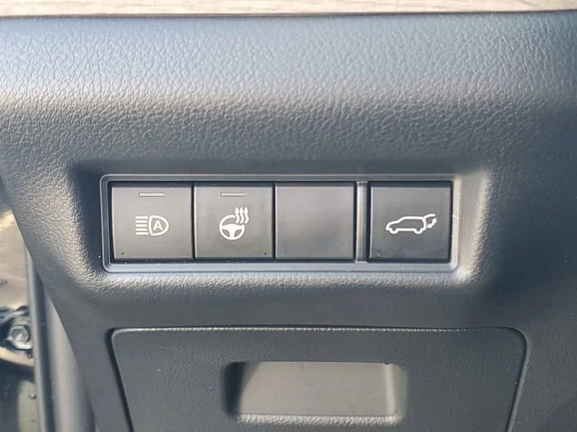 Used 2024 Black Toyota XLE image 21