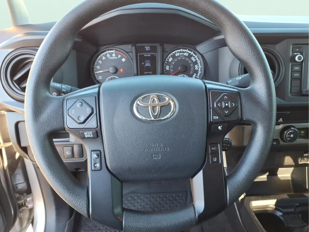 Used 2019 Silver Toyota SR image 22