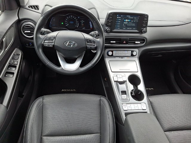 Used 2021 White Hyundai Limited image 12