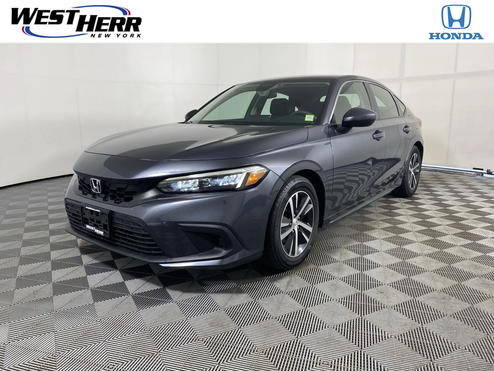 Used 2023 Meteorite Gray Metallic Honda LX image 6