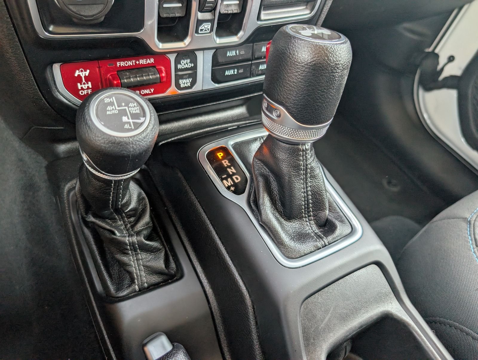 Used 2024 White Jeep Rubicon 4xe image 21