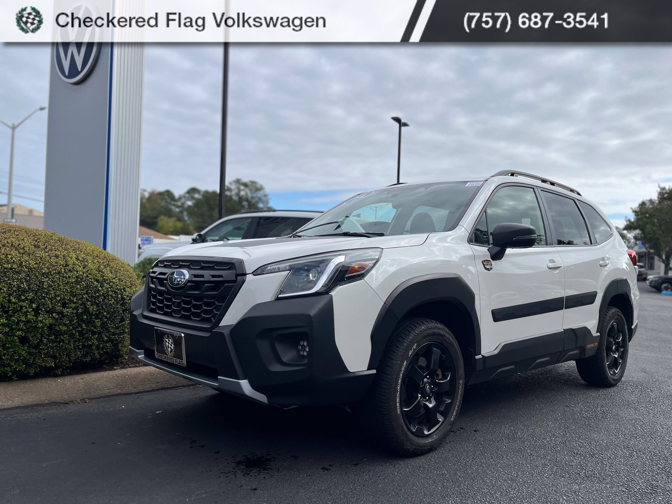 Used 2024 Crystal White Pearl Subaru Wilderness image 1
