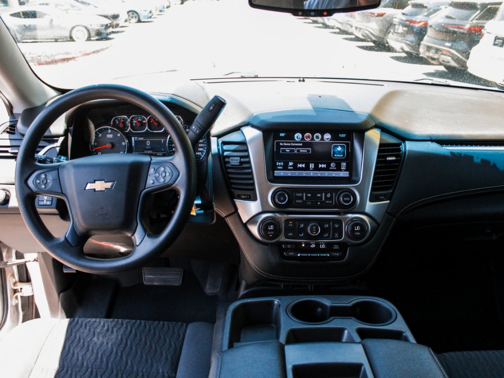 Used 2018 Silver Chevrolet  image 22