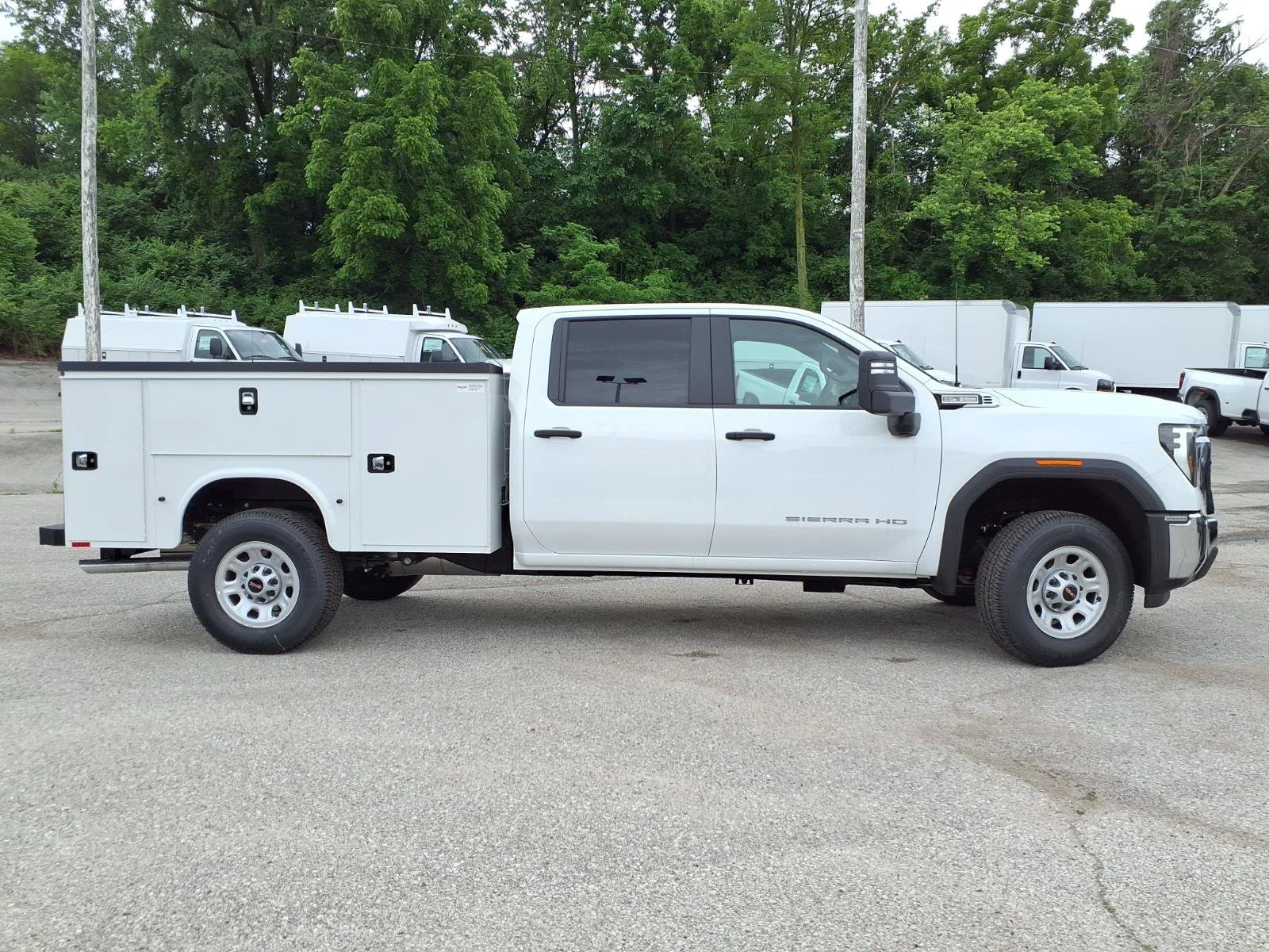 2026 GMC Sierra 3500HD Pro - Photo 22