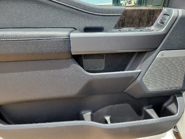 New 2026 Star White Metallic Tri-Coat Ford F-250® Lariat® image 43