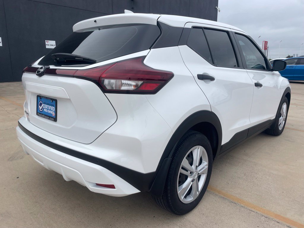 Used 2025 White Nissan S image 3