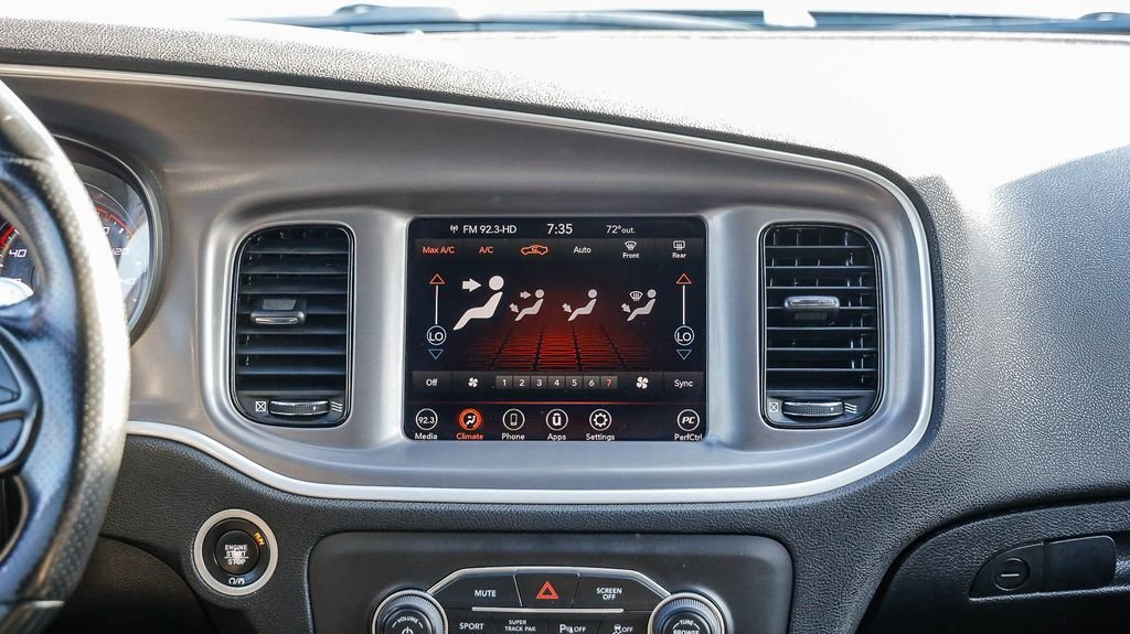 Used 2021 Pitch Black Clearcoat Dodge R/T image 17