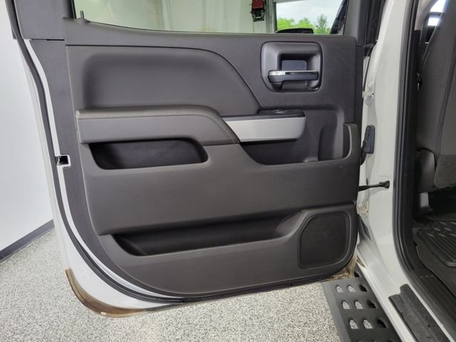 Used 2016 White Chevrolet LT image 20