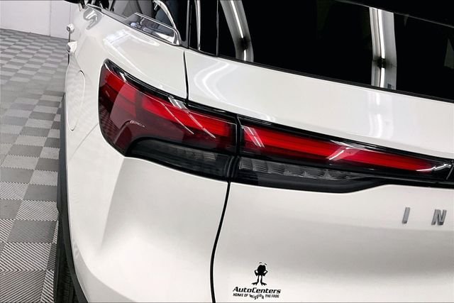 Used 2024 Majestic White INFINITI LUXE image 37