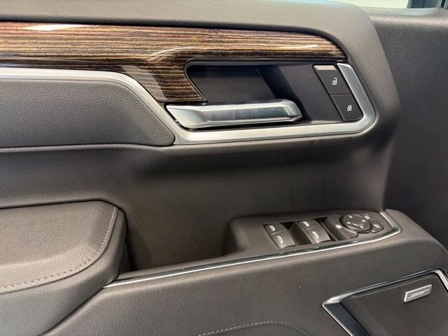 New 2026 Summit White GMC Elevation image 42