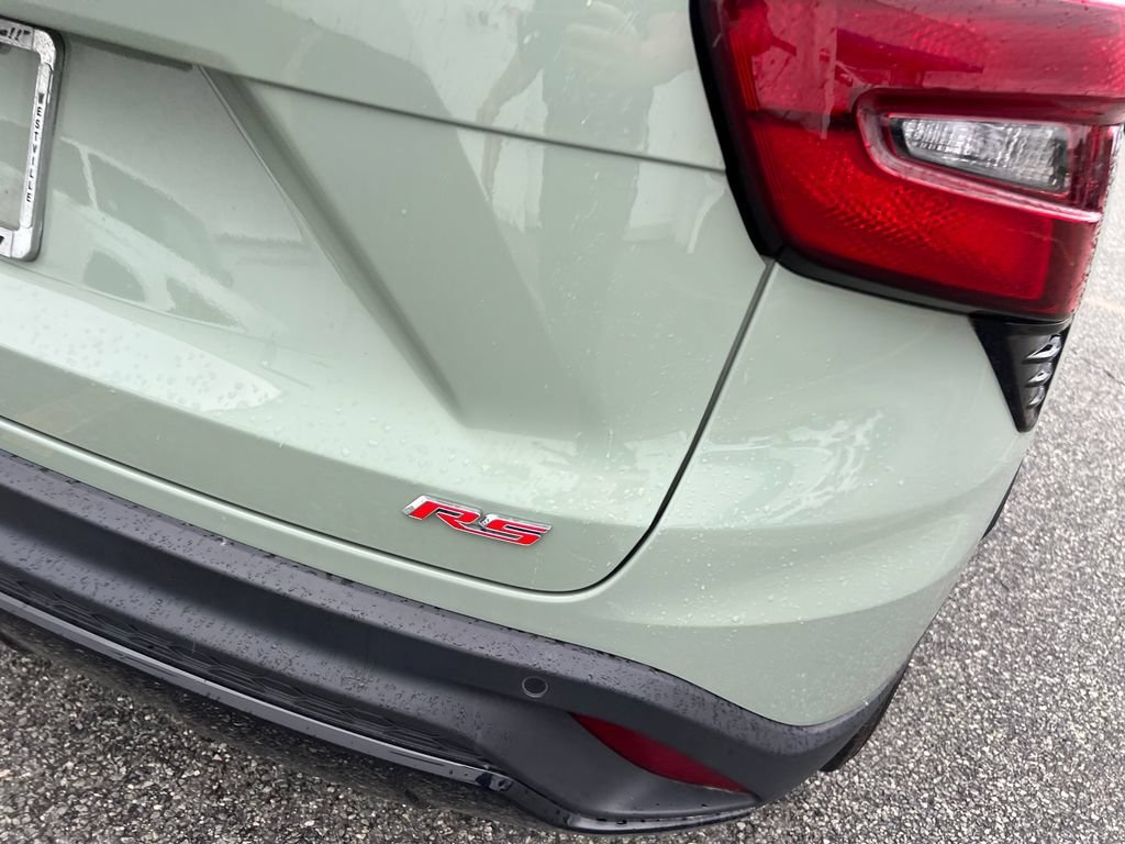 Certified Used 2024 Cacti Green Chevrolet 1RS image 5