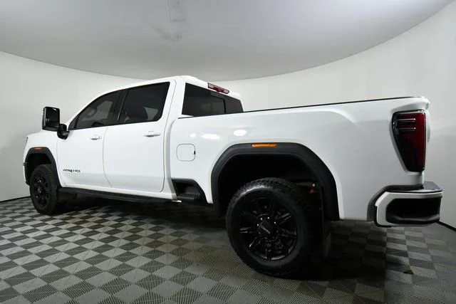 Used 2025 Summit White GMC AT4 image 14