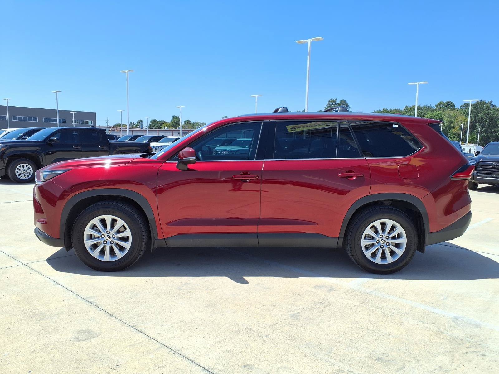 Certified Used 2024 Pearl Toyota XLE image 8