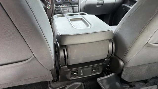Used 2025 Summit White Chevrolet Custom image 20