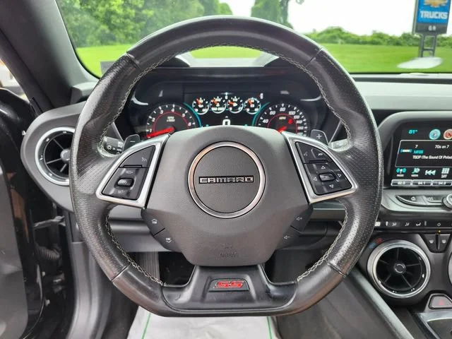 Used 2018 BLACK Chevrolet 1SS image 29