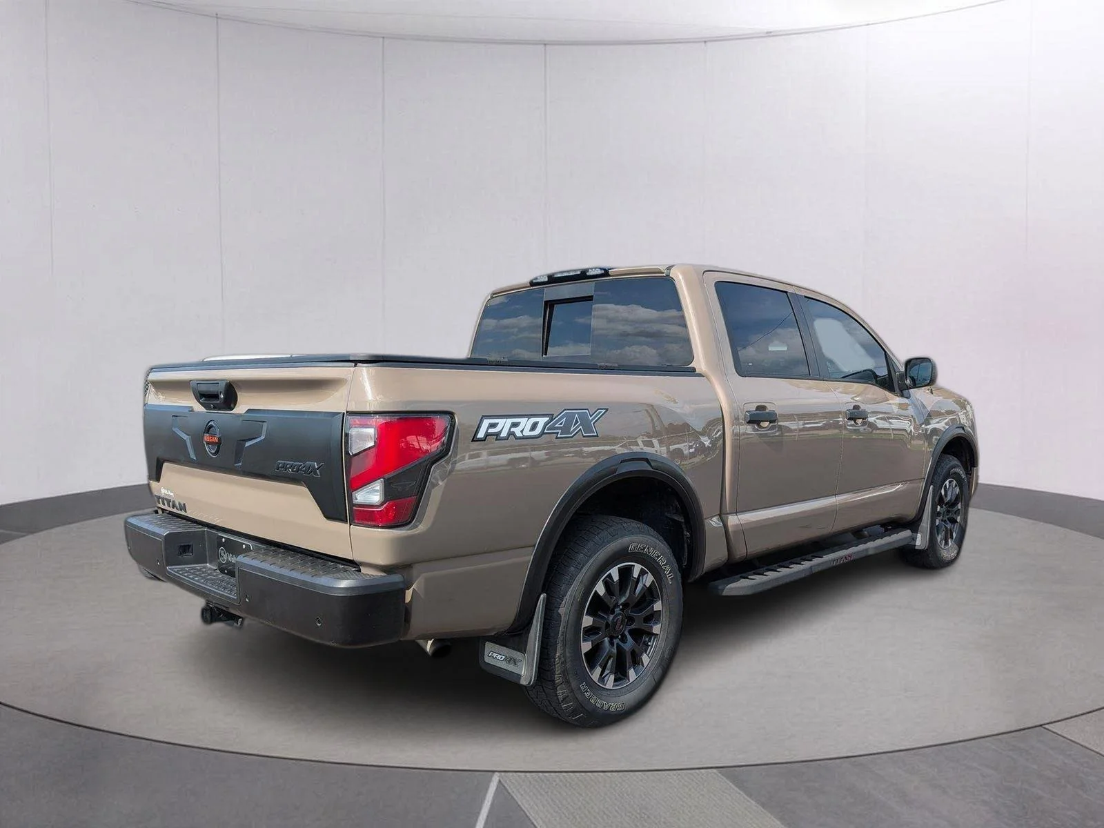 Used 2021 Baja Storm Nissan PRO-4X image 5