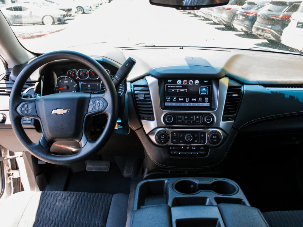 Used 2018 Silver Chevrolet  image 22