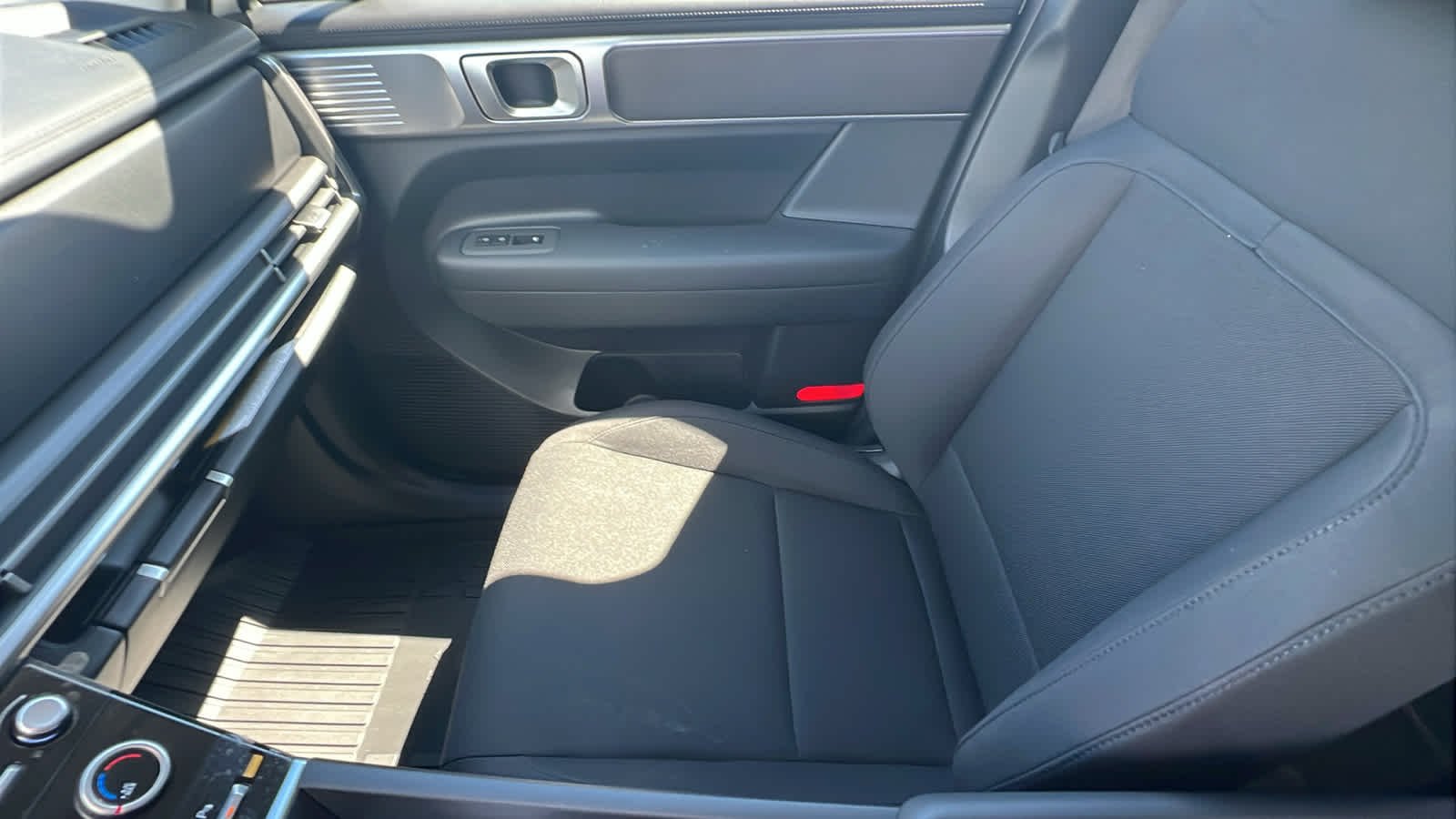 New 2026 Serenity White Hyundai SE AWD image 12