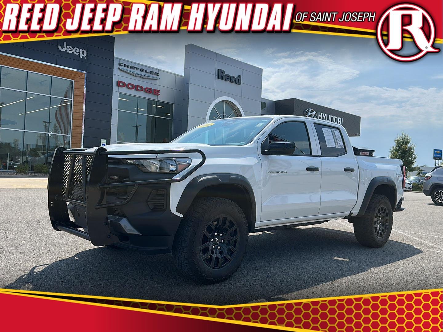 Used 2026 Summit White Chevrolet 4WD Trail Boss image 1