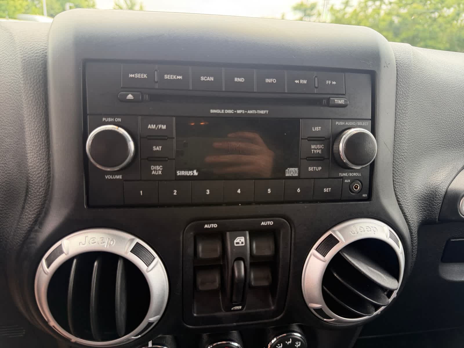 Used 2015 Hydro Blue Pearl Coat Jeep Sahara image 26