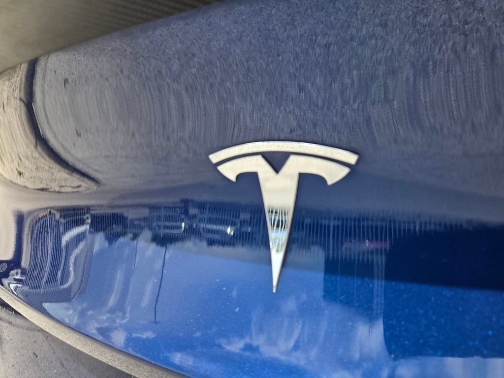 2024 Tesla Model Y Performance - Photo 13