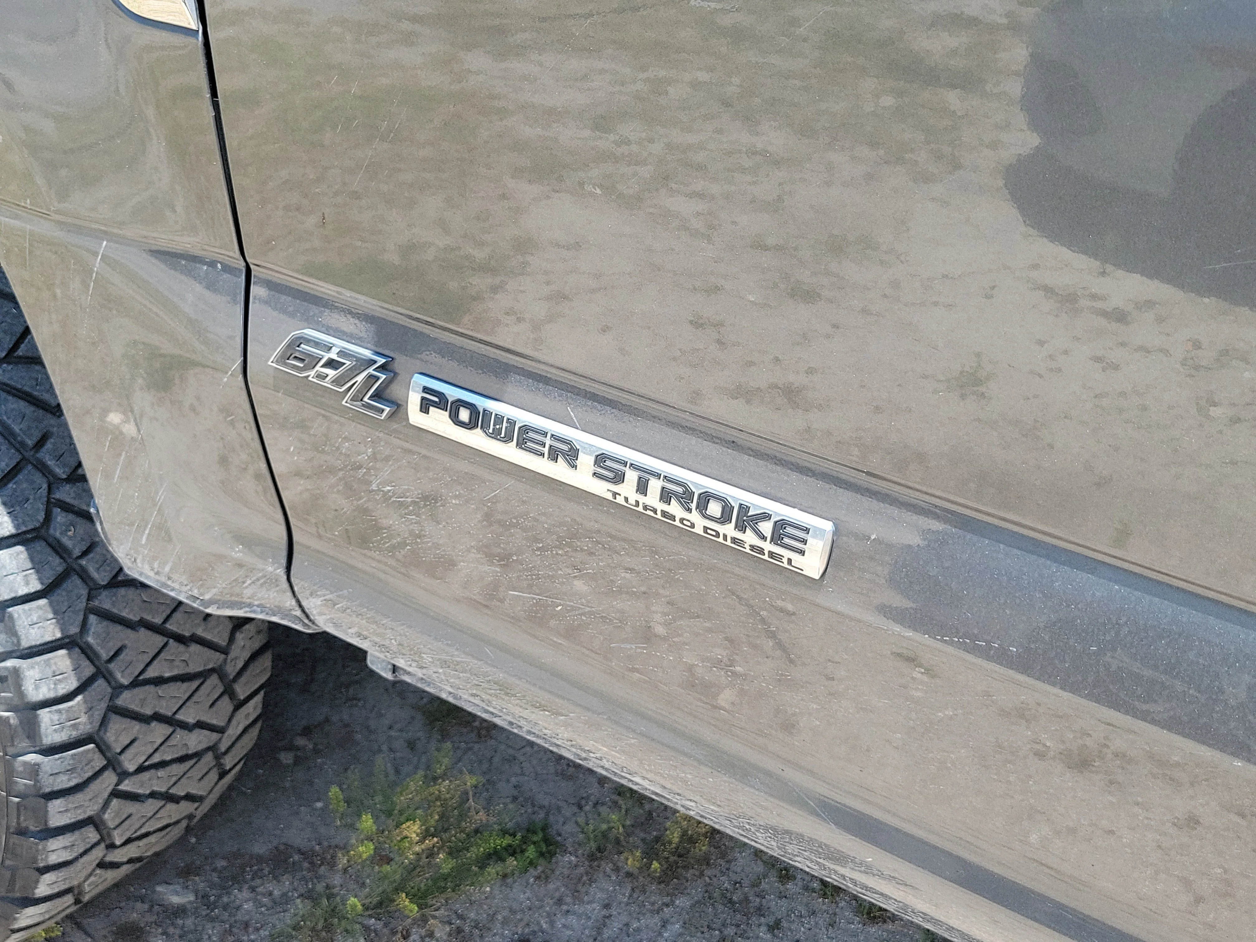 Used 2017 Magnetic Ford Lariat image 6