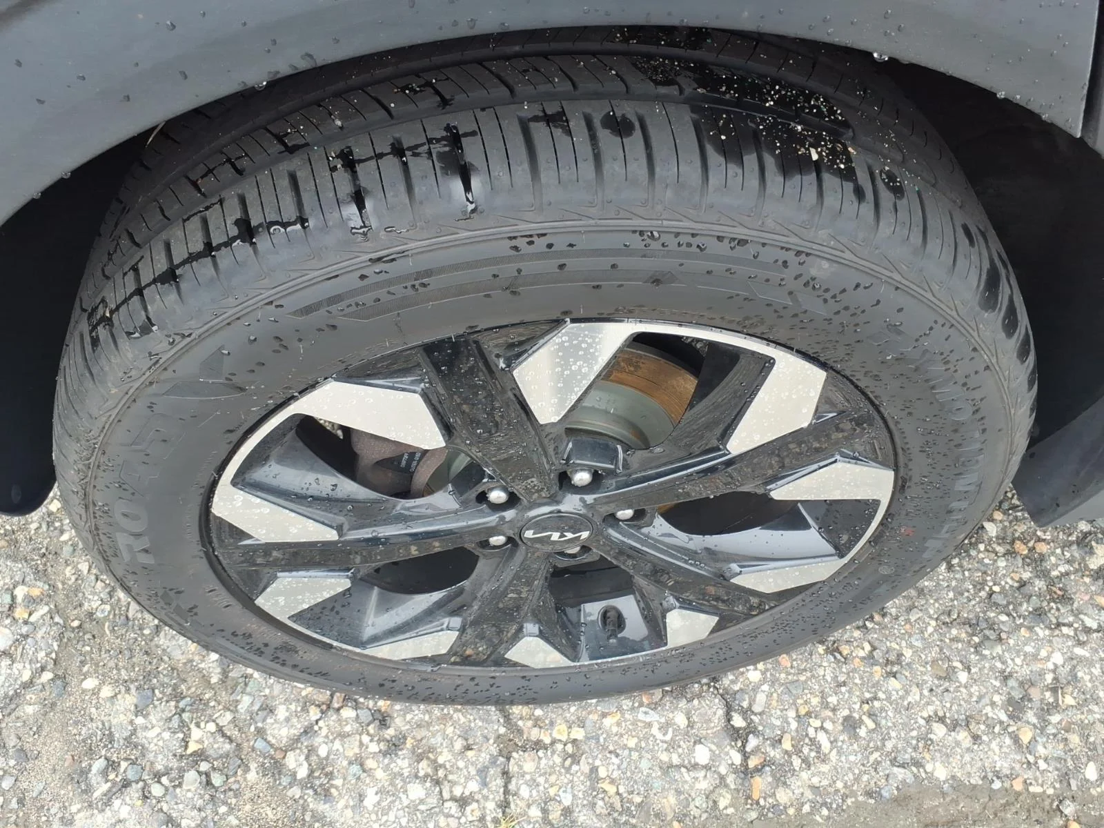 Used 2023 Red Kia X-Line image 11
