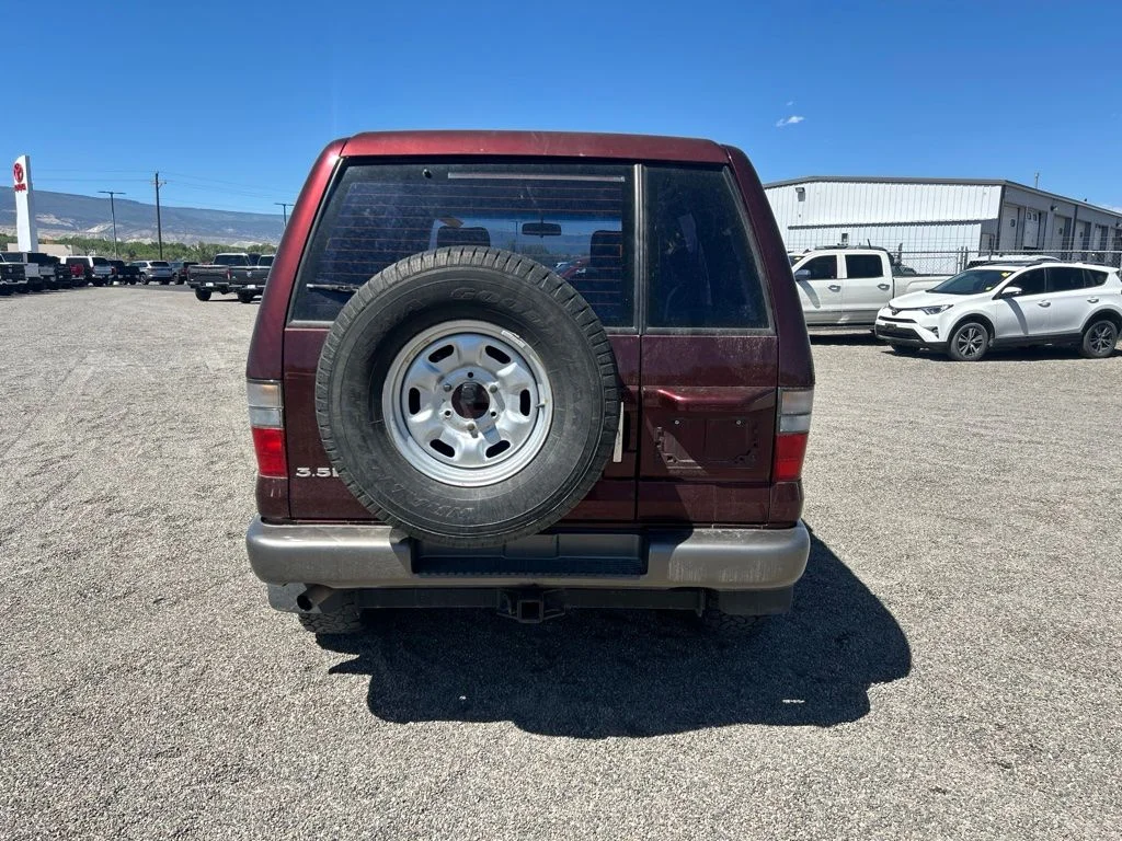 Used 2000 Foxfire Red Mica Isuzu S image 6