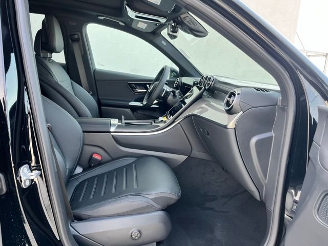 New 2026 Black Mercedes-Benz GLC 300 image 22