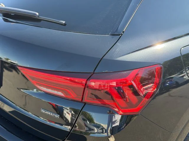 Used 2023  Audi Premium image 7