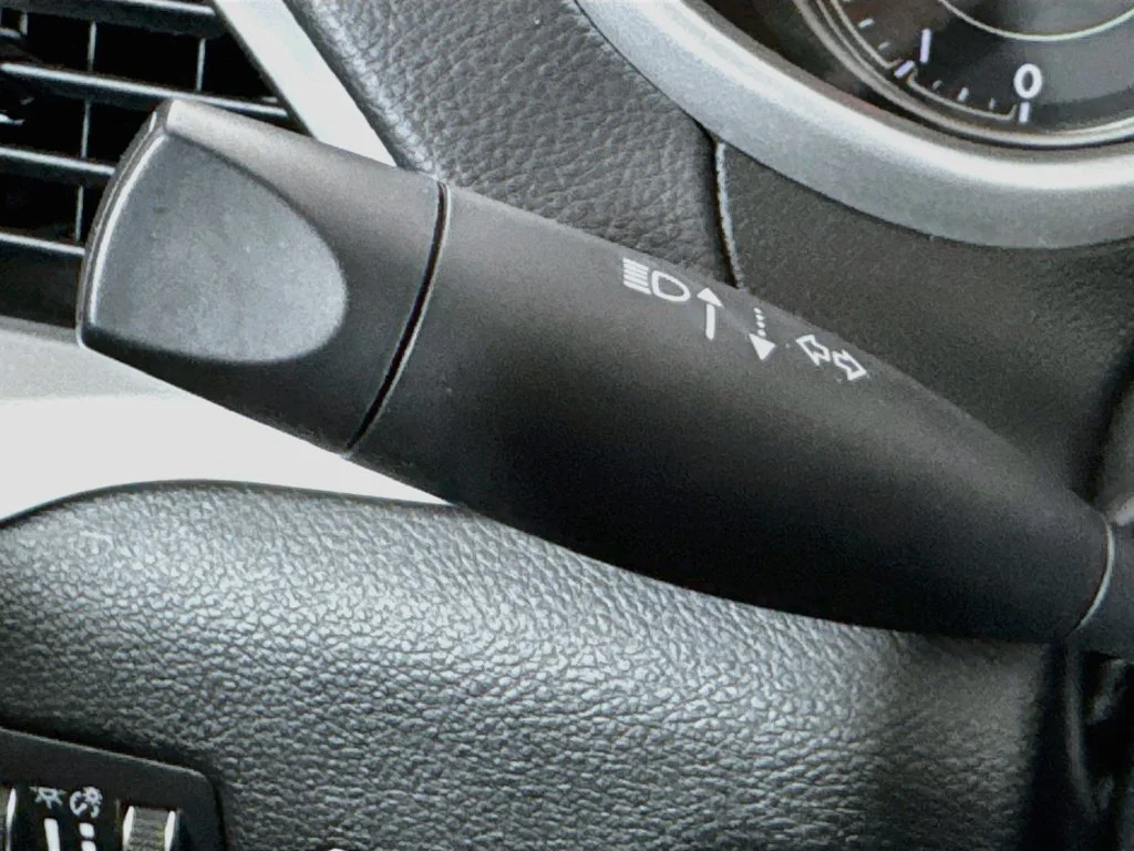 Used 2018 White Jeep Trailhawk image 12