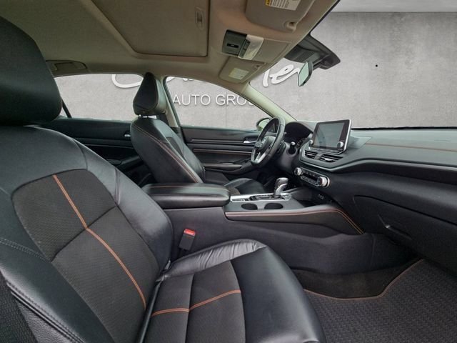 Used 2022 Black Nissan 2.5 SR image 24