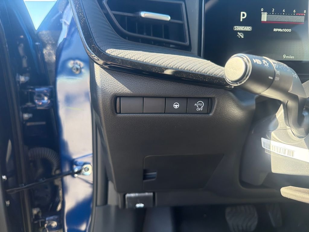 New 2026 Nissan Kicks SR 4D Sport Utility