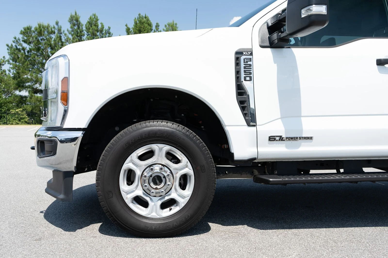Used 2026 White Ford XLT image 4