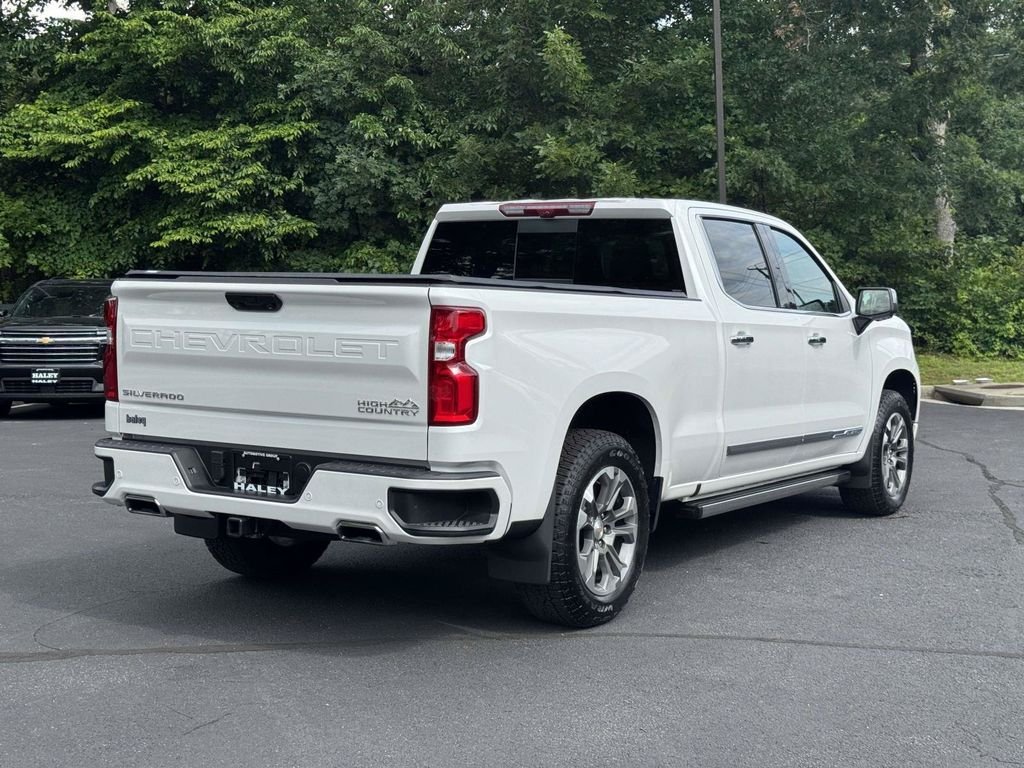 Used 2025 Beige Chevrolet High Country image 21
