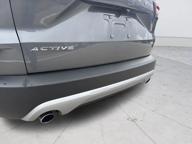 Used 2024 Gray Ford Active image 25