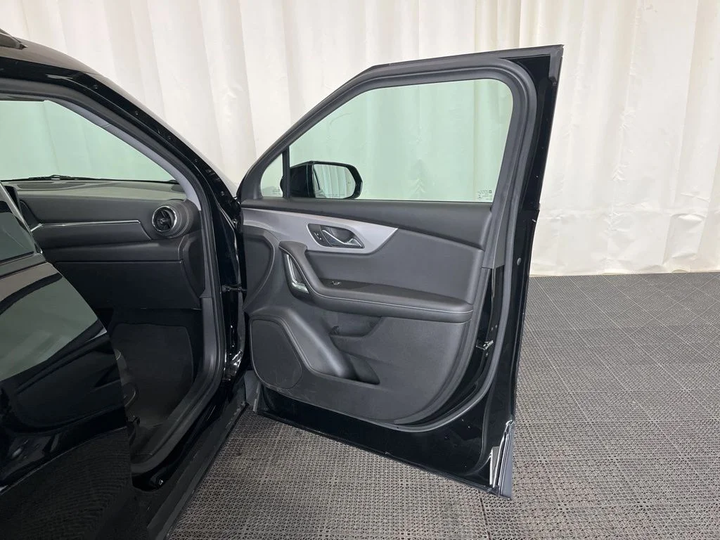 Used 2023 Black Chevrolet LT image 18
