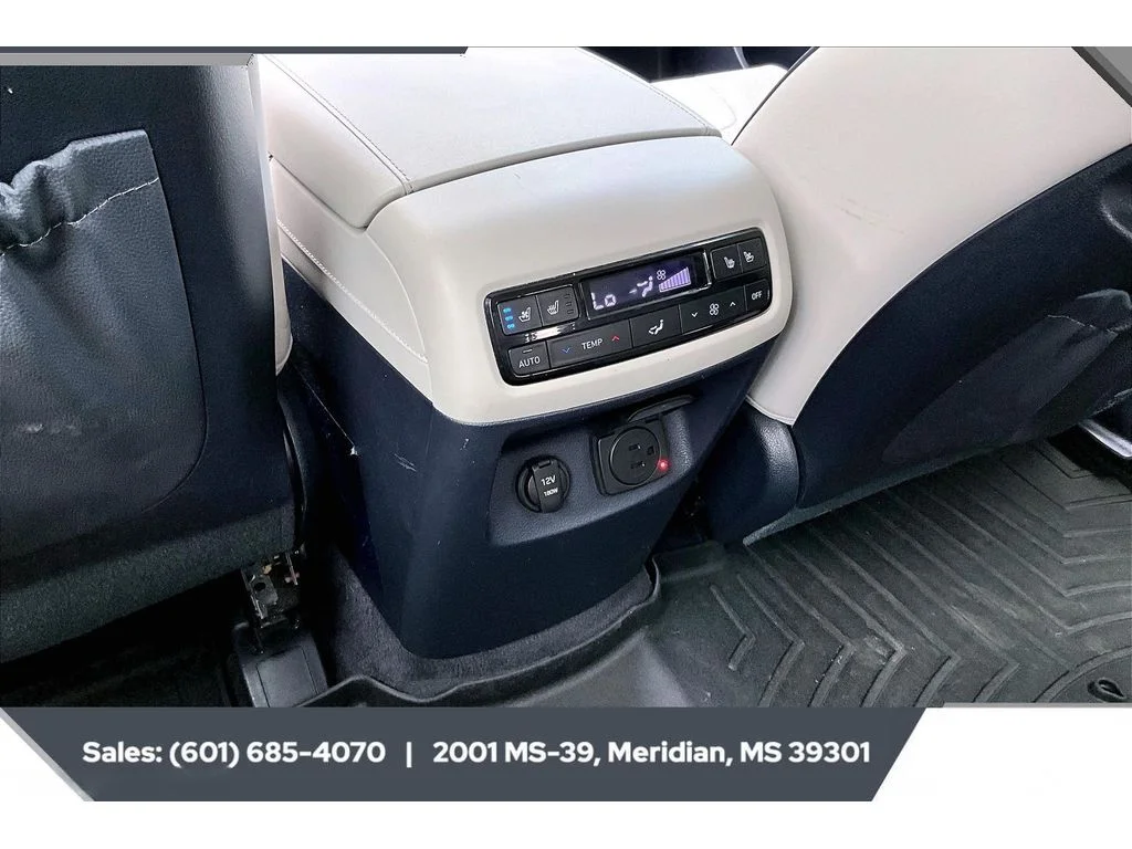 Used 2024 Abyss Black Pearl Hyundai Calligraphy image 25