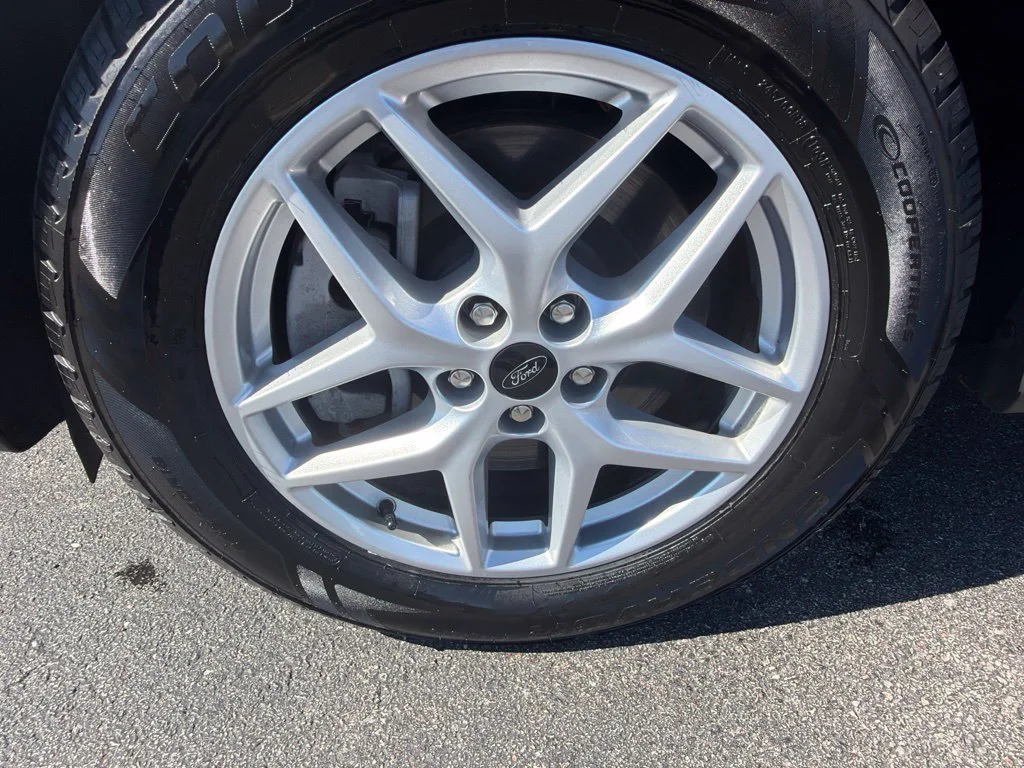 Used 2024 Carbonized Gray Metallic Ford SEL image 8