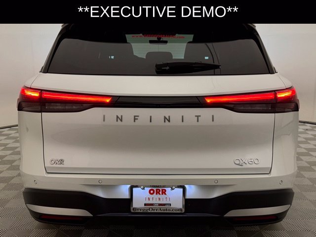 Used 2026 White INFINITI PURE image 11