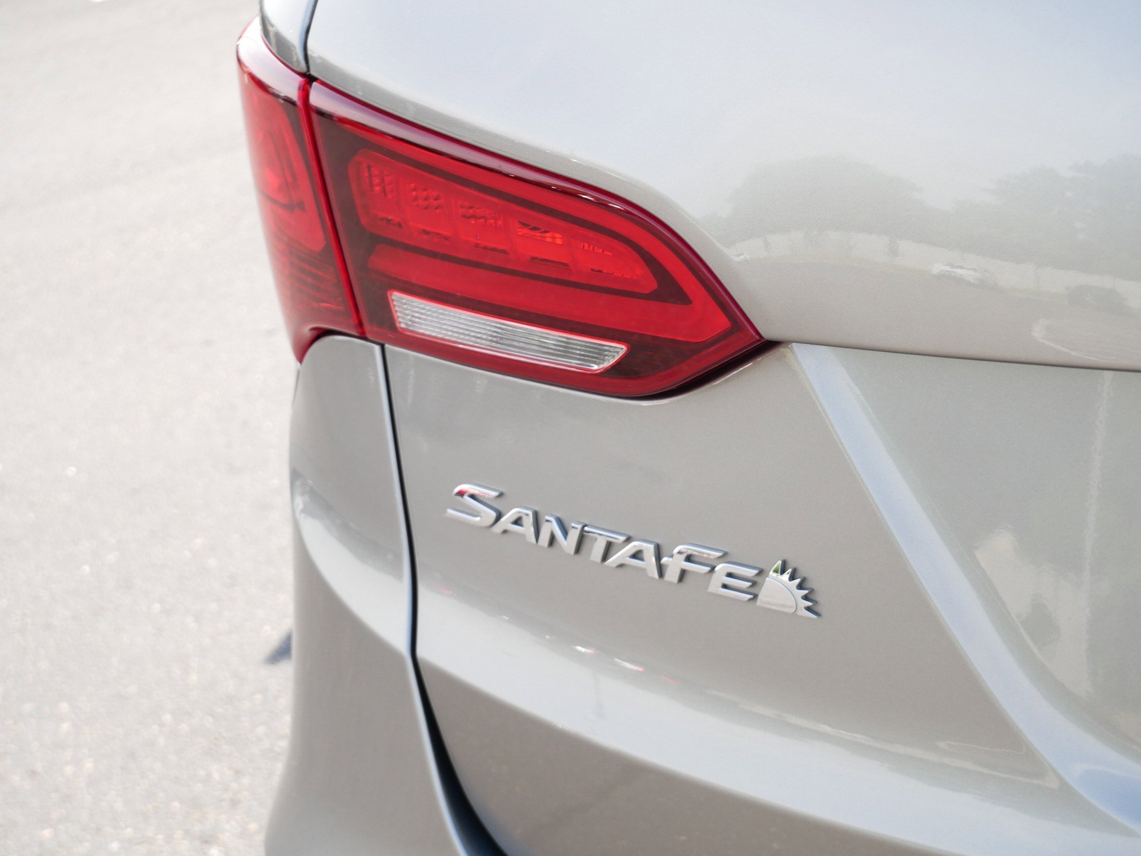 Used 2017 Mineral Gray Hyundai 2.4L image 17