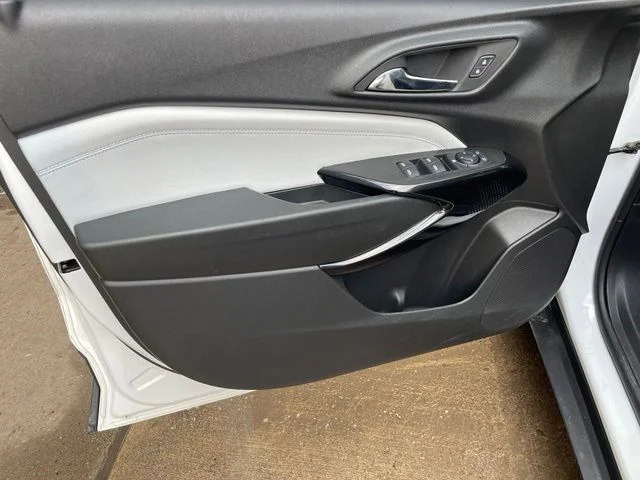 Used 2024 White Chevrolet LT image 26