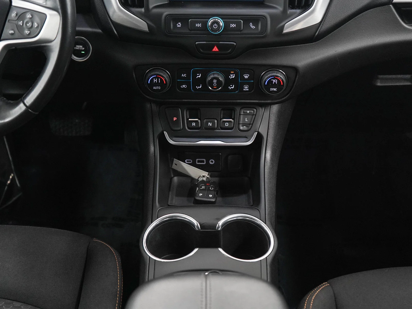 Used 2019 BLUE STEEL METALLIC GMC SLE image 16
